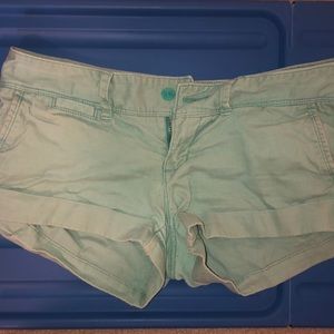 AMERICAN EAGLE x CARGO SHORT SHORTS